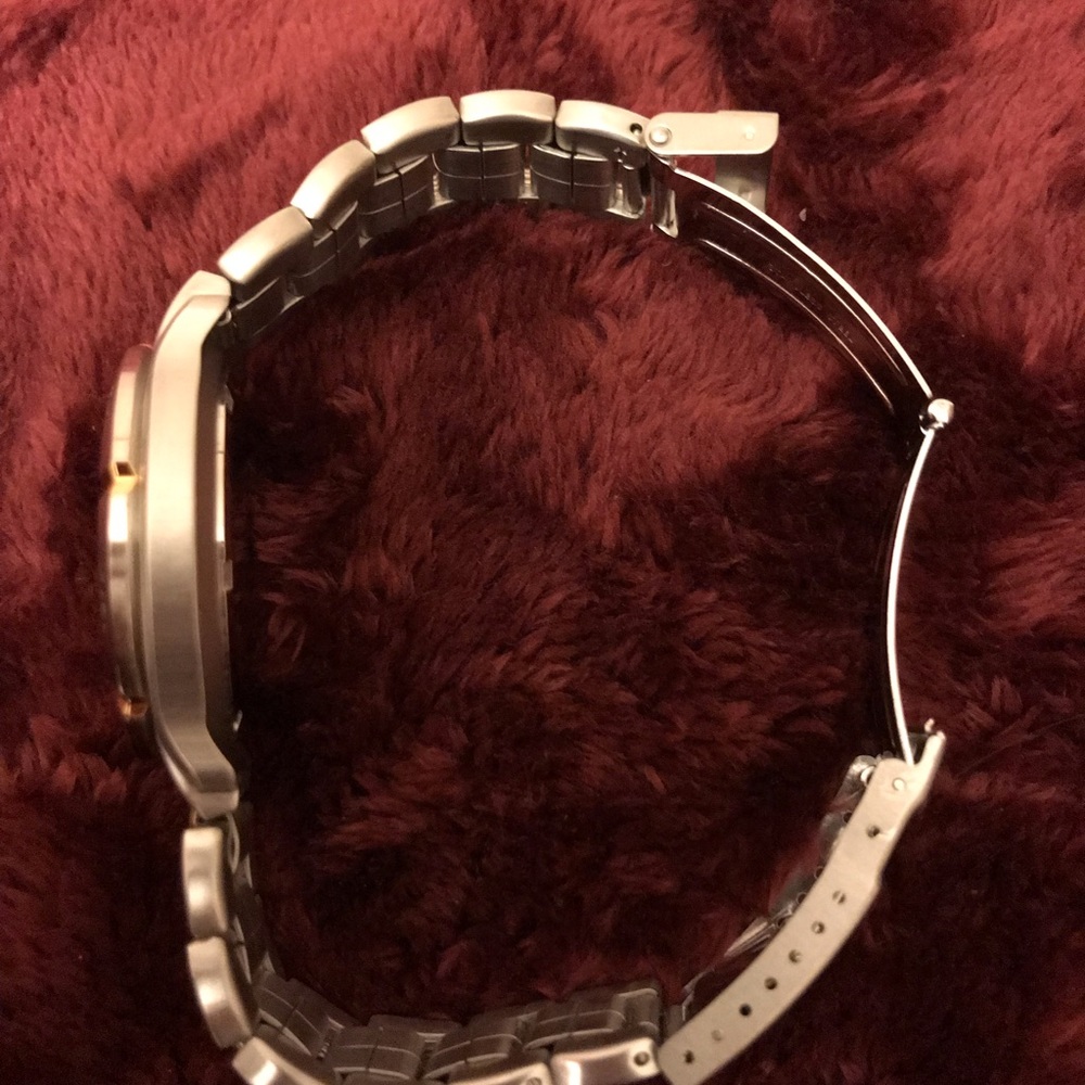 GUESS watch - Picture 6 of 8
